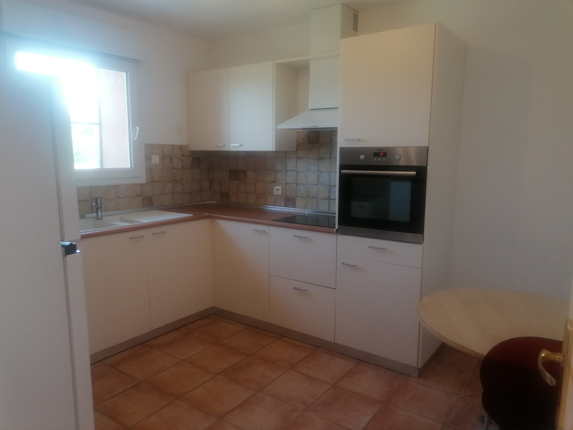 Appartement T3 avec terrasse : Vue vignes
